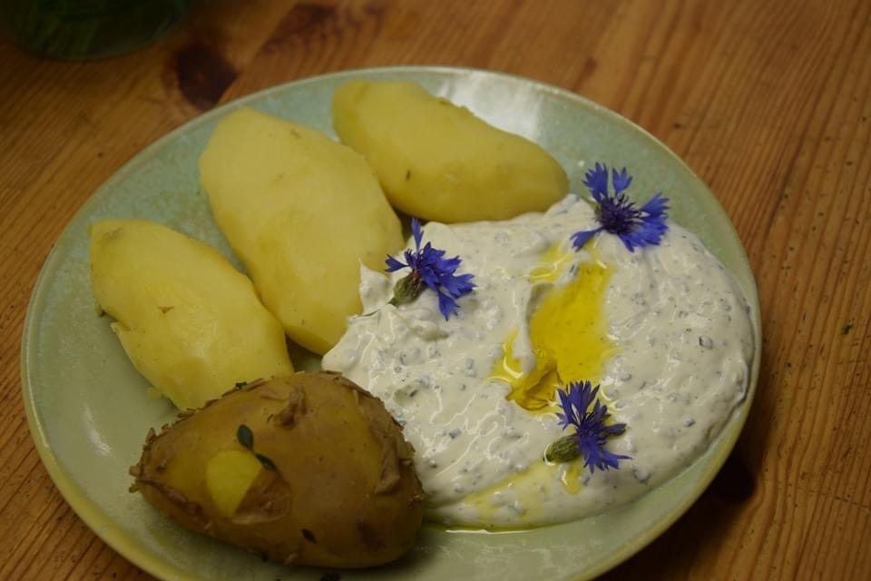 Spreewald-Klassiker Nr. 1: Kartoffeln mit Kräuterquark & Leinöl